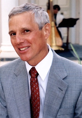 christopher frew-400
